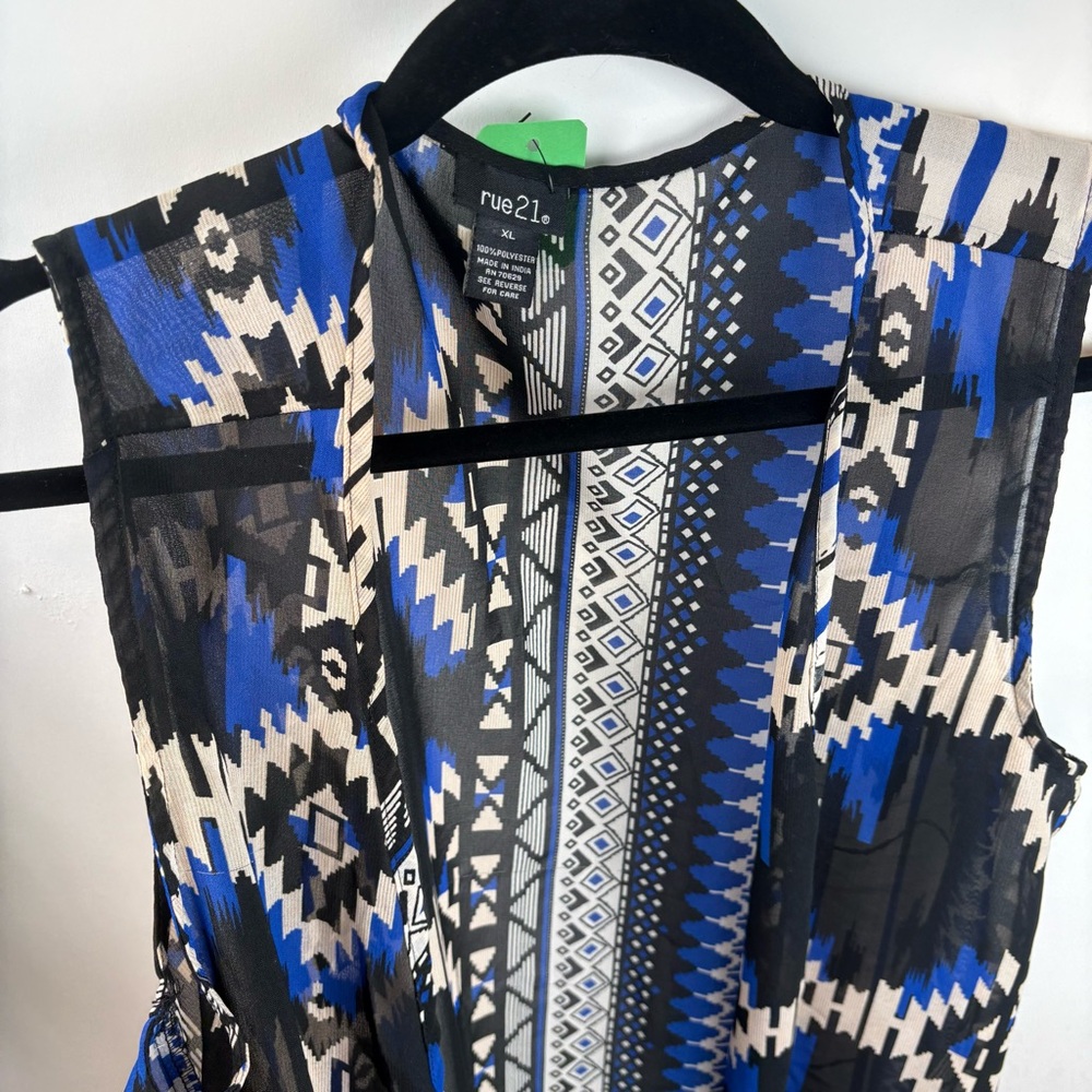 Fringe vest. Rue 21. Blue and black. Mid length. Aztec print. Light weight. XL